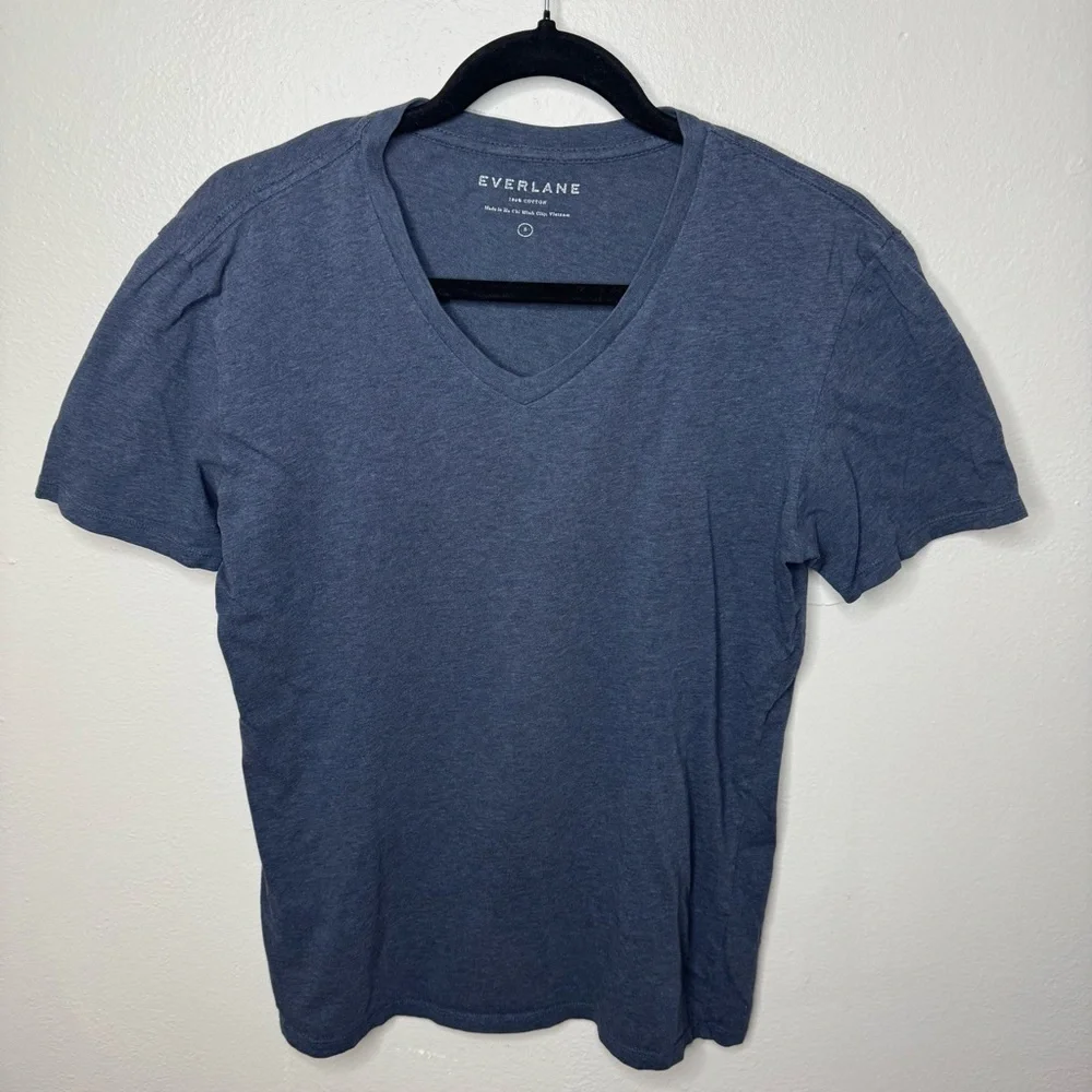 Everlane Mens Organic Tee Blue Cotton V-Neck T-Shirt Classic Fit Short Sleeve - Picture 3 of 6